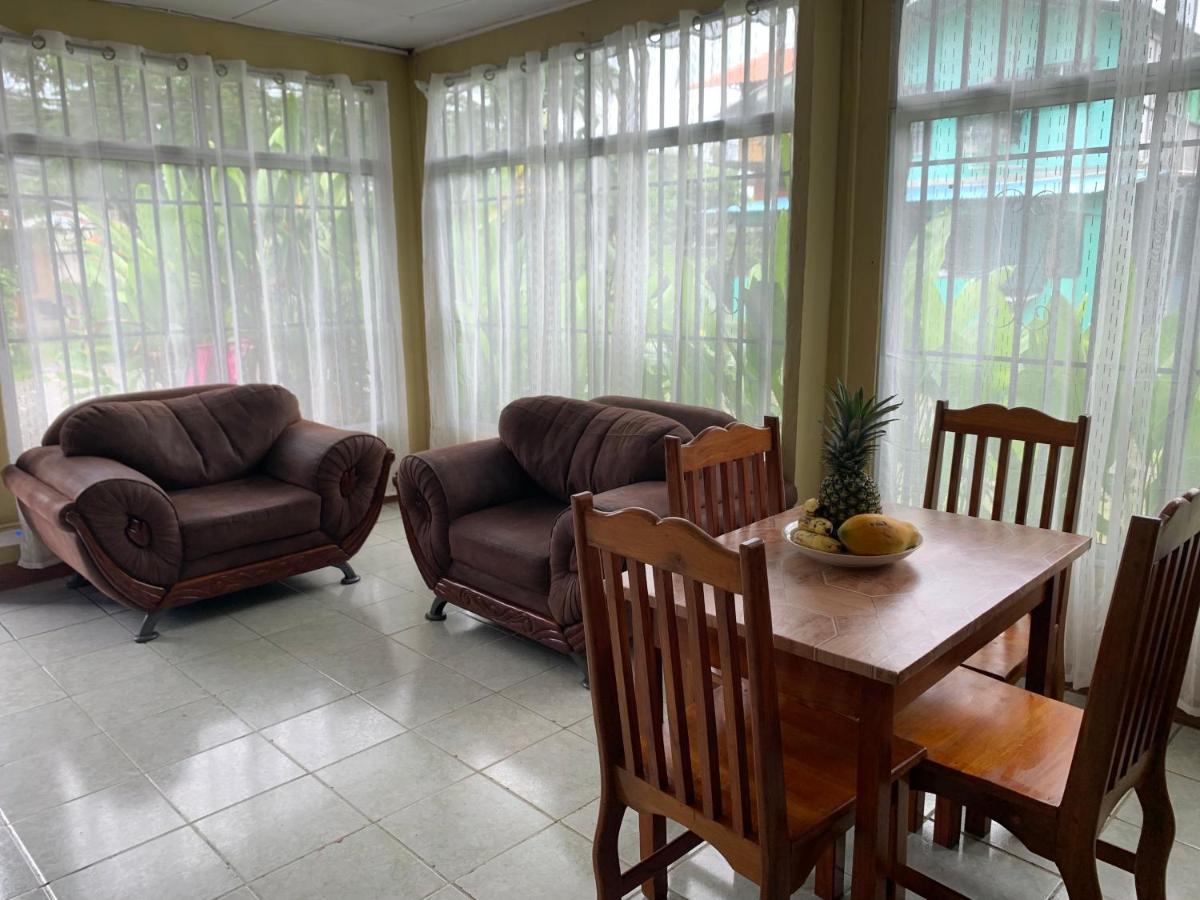 Blue House Guest House Puerto Jimenez Exterior photo
